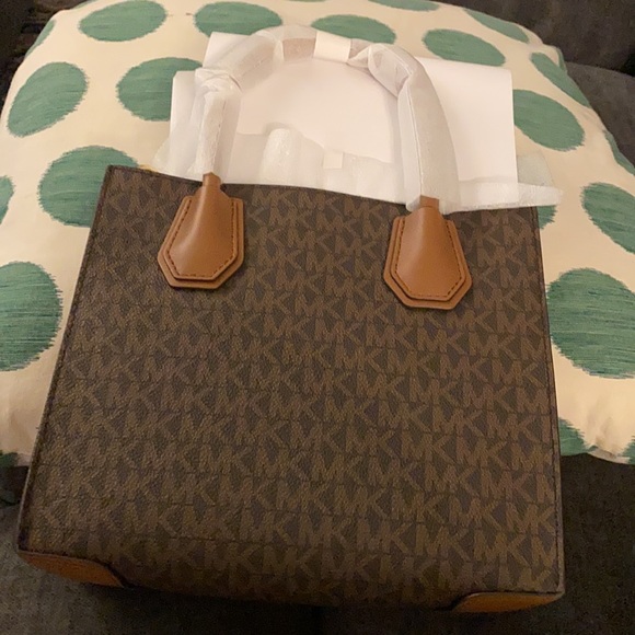 MK 100% authentic - Picture 2 of 2